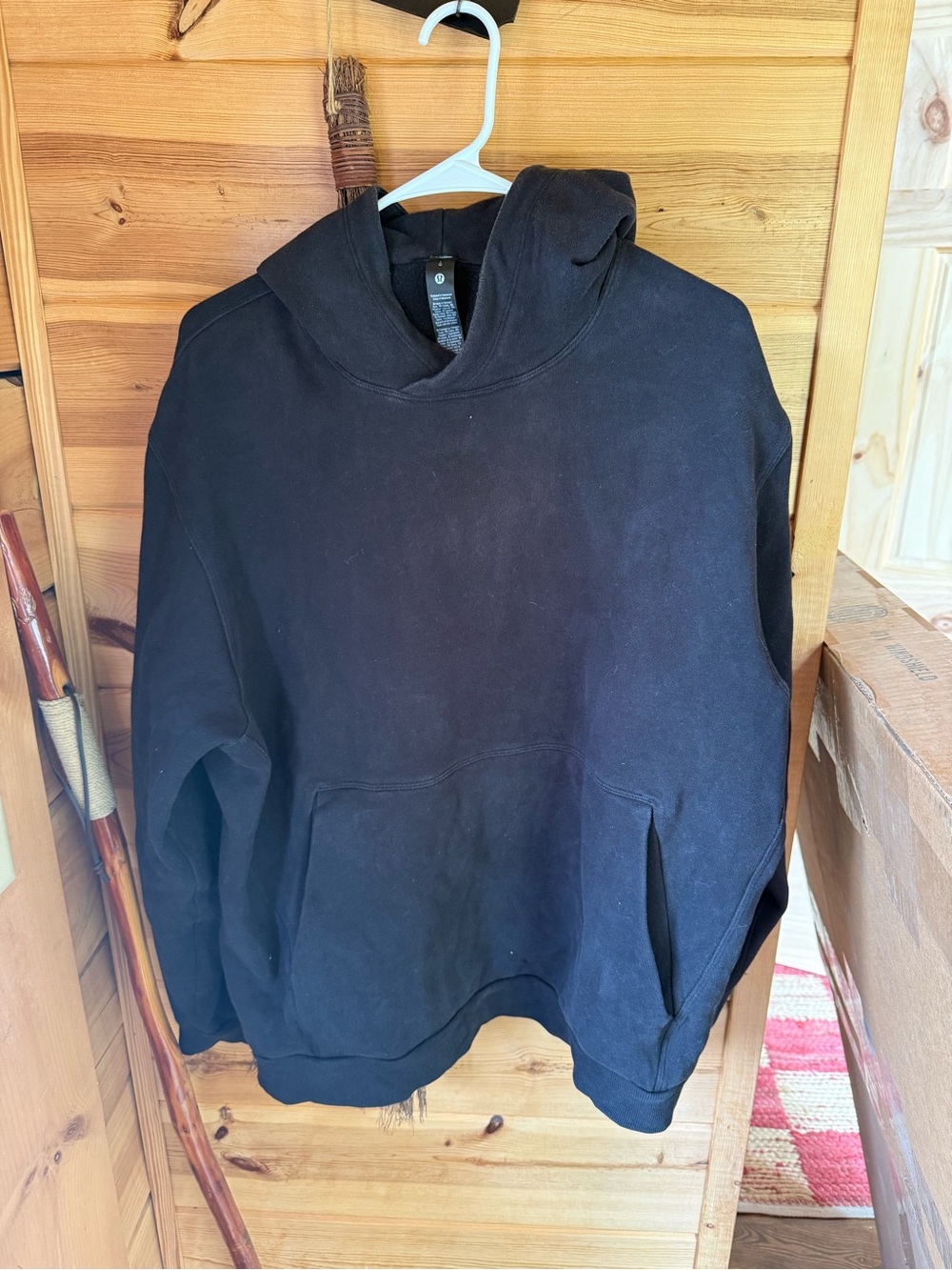 lululemon athletica Men's Black Hooded Sweatshirt - Picture 4 of 4